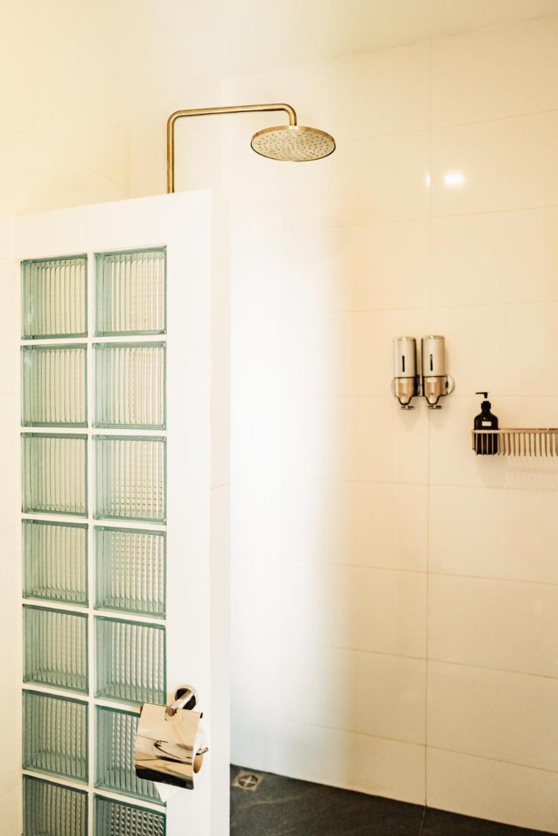 Bougain Villas - Housity