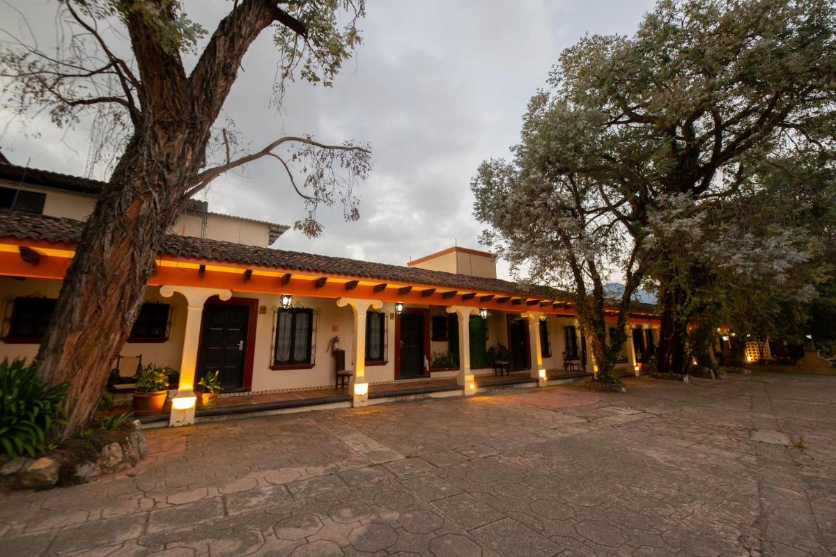 Hotel Y Villas Vanessa - Housity