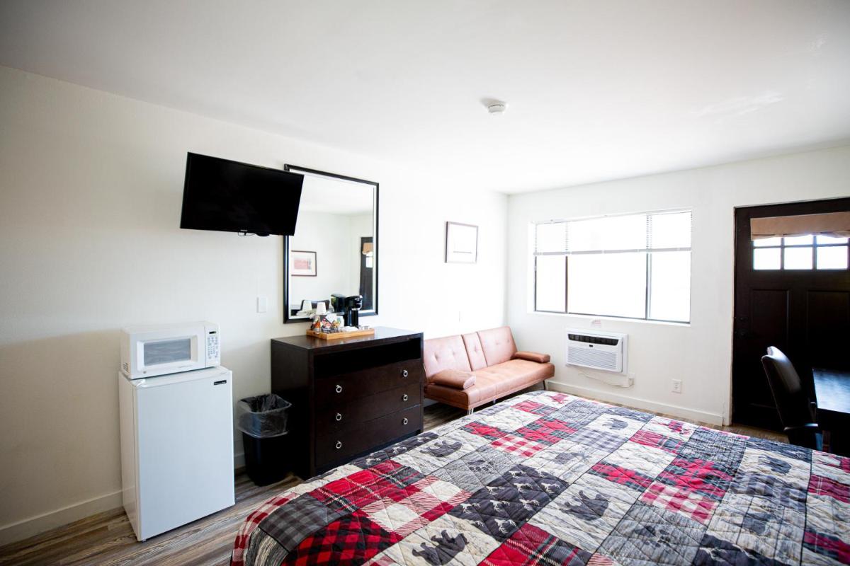 Riverwood Resort on the Gunnison - Housity