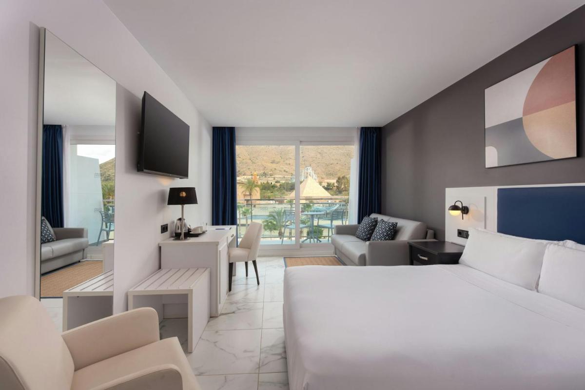 Cama o camas de una habitación en Four Points by Sheraton Costa Blanca Resort