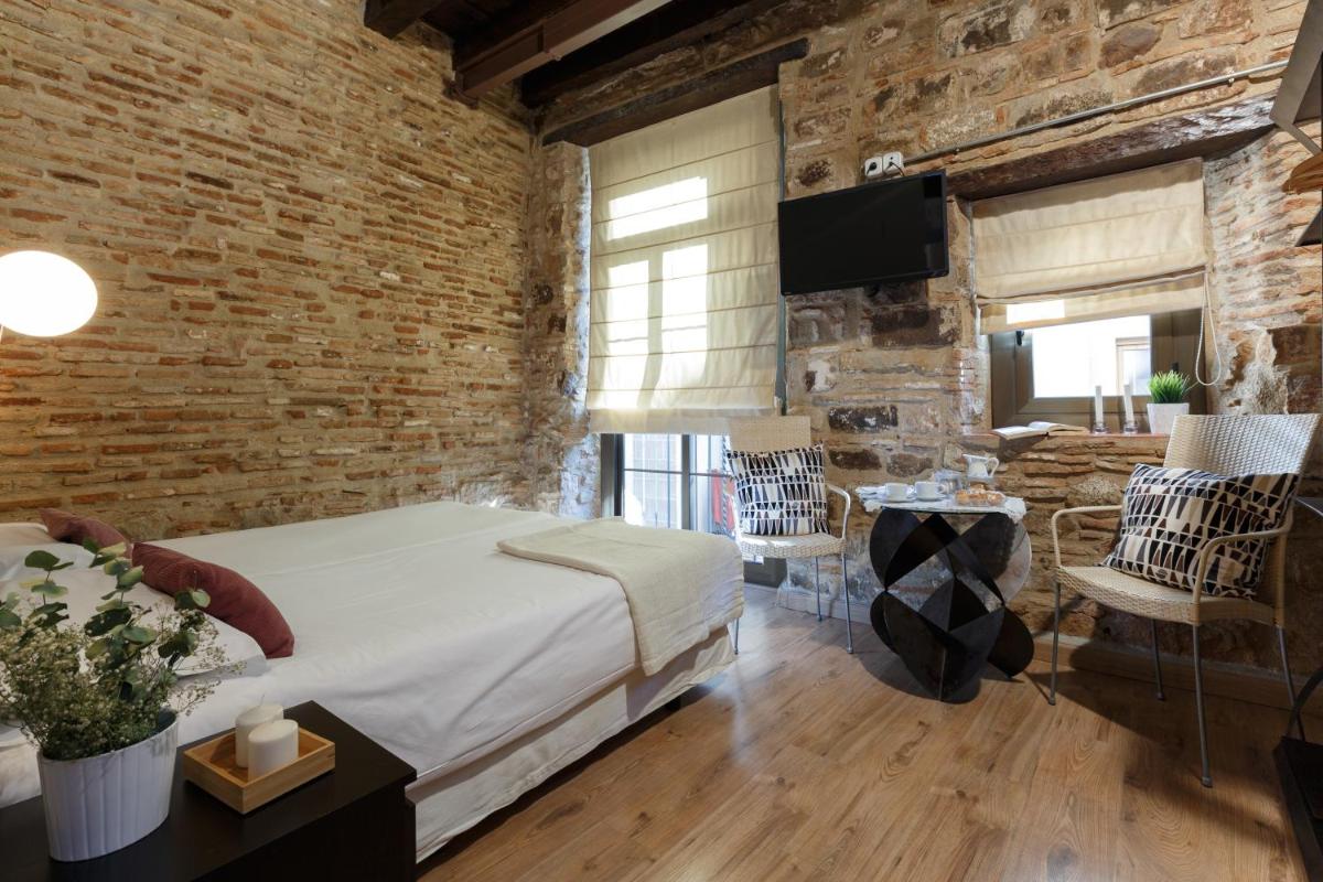 AinB Picasso-Corders Apartments - Housity