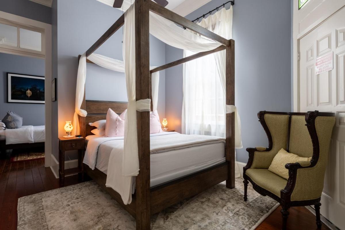 Luxury Historic Shotgun Home in Lower Garden District - Housity