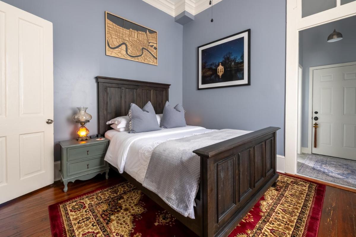 Luxury Historic Shotgun Home in Lower Garden District - Housity