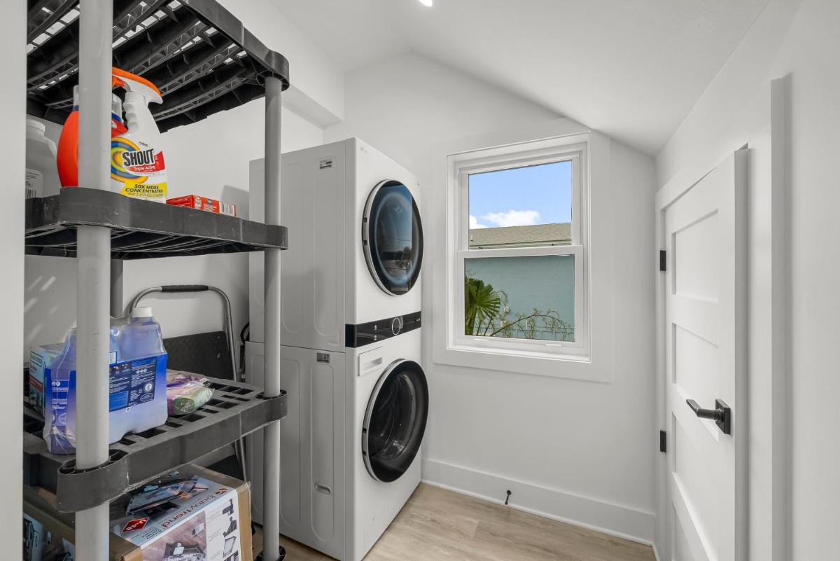 Beach House - Even Keel by Panhandle Getaways - Housity