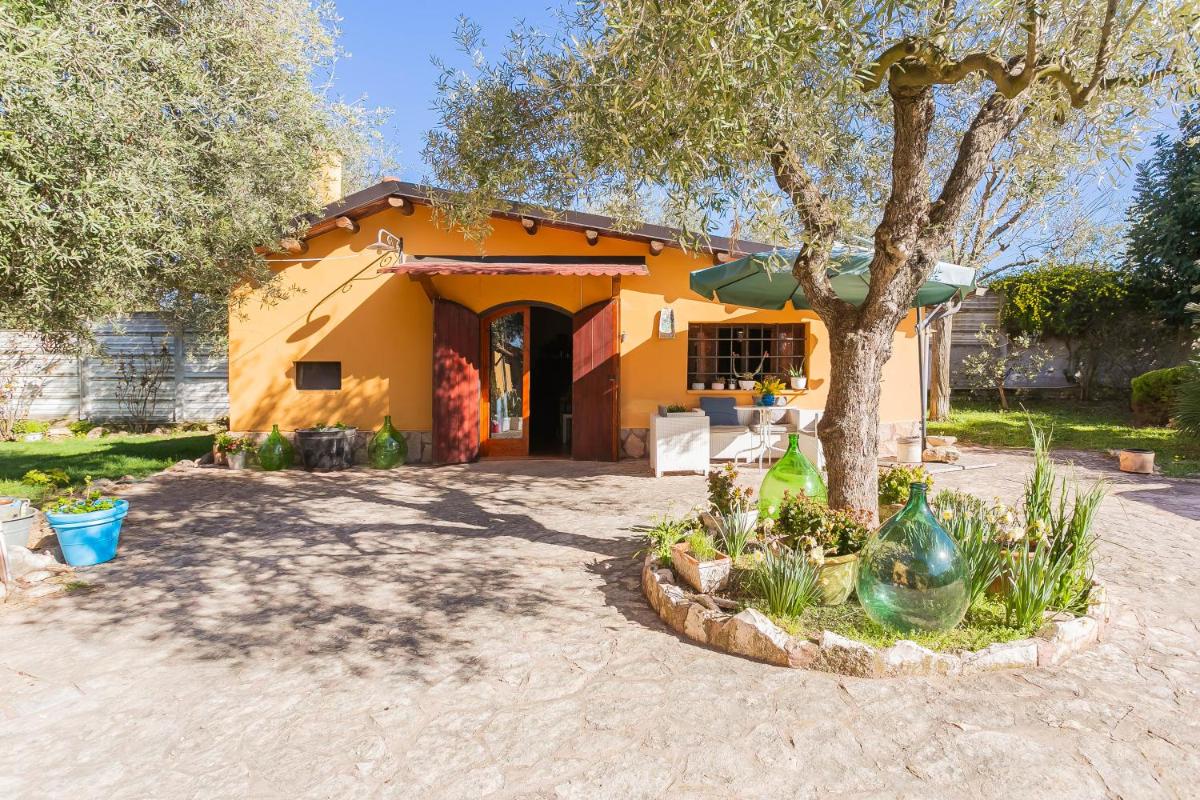 Aspromonte Yellow House - Housity
