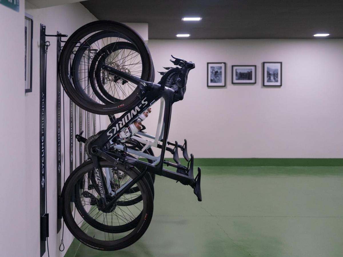 Montar en bicicleta en Es Figueral Nou Hotel Rural & Spa - Adults Only - Over 12 o alrededores