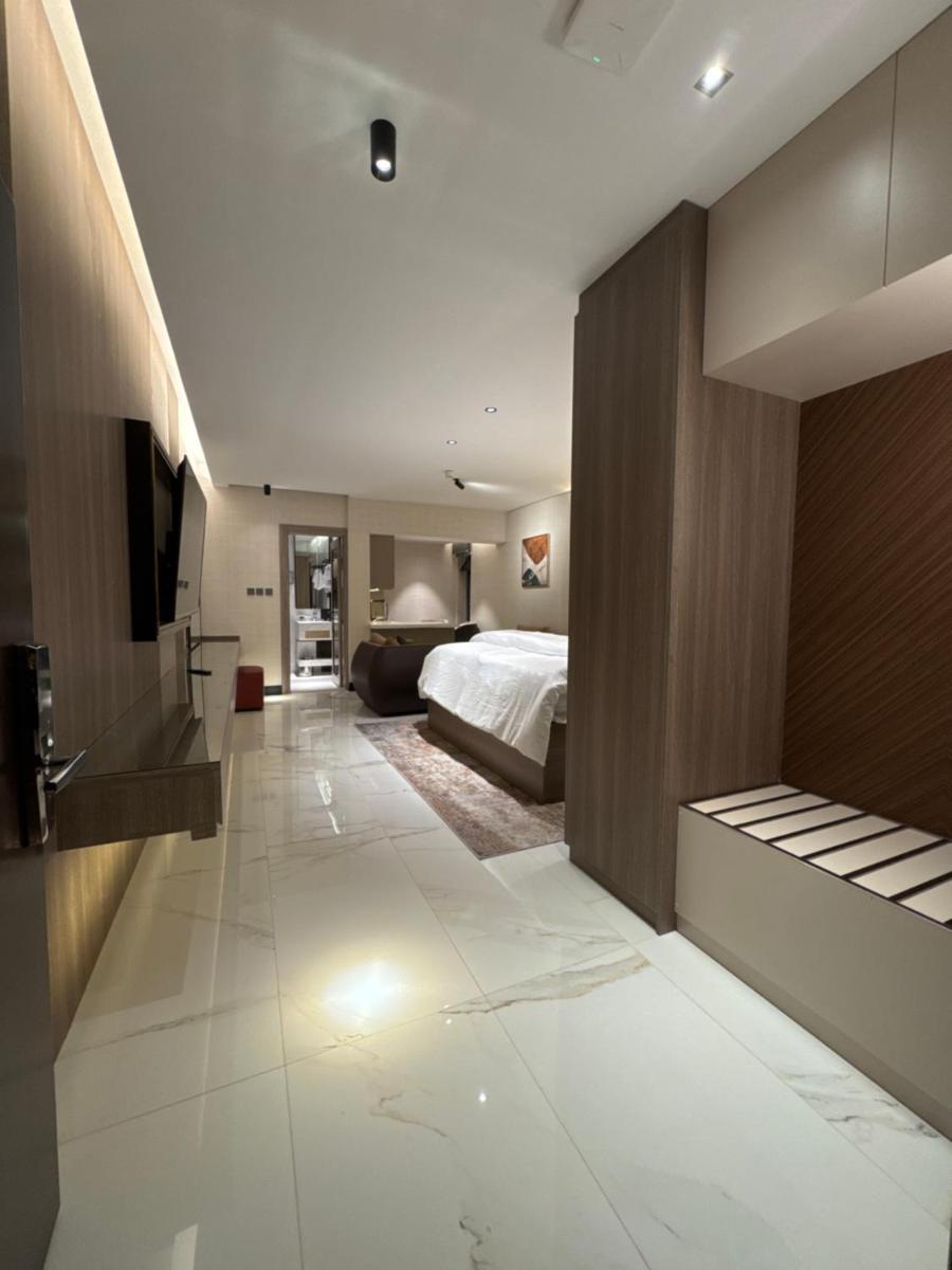Sixty Three Hotel Suites - Housity