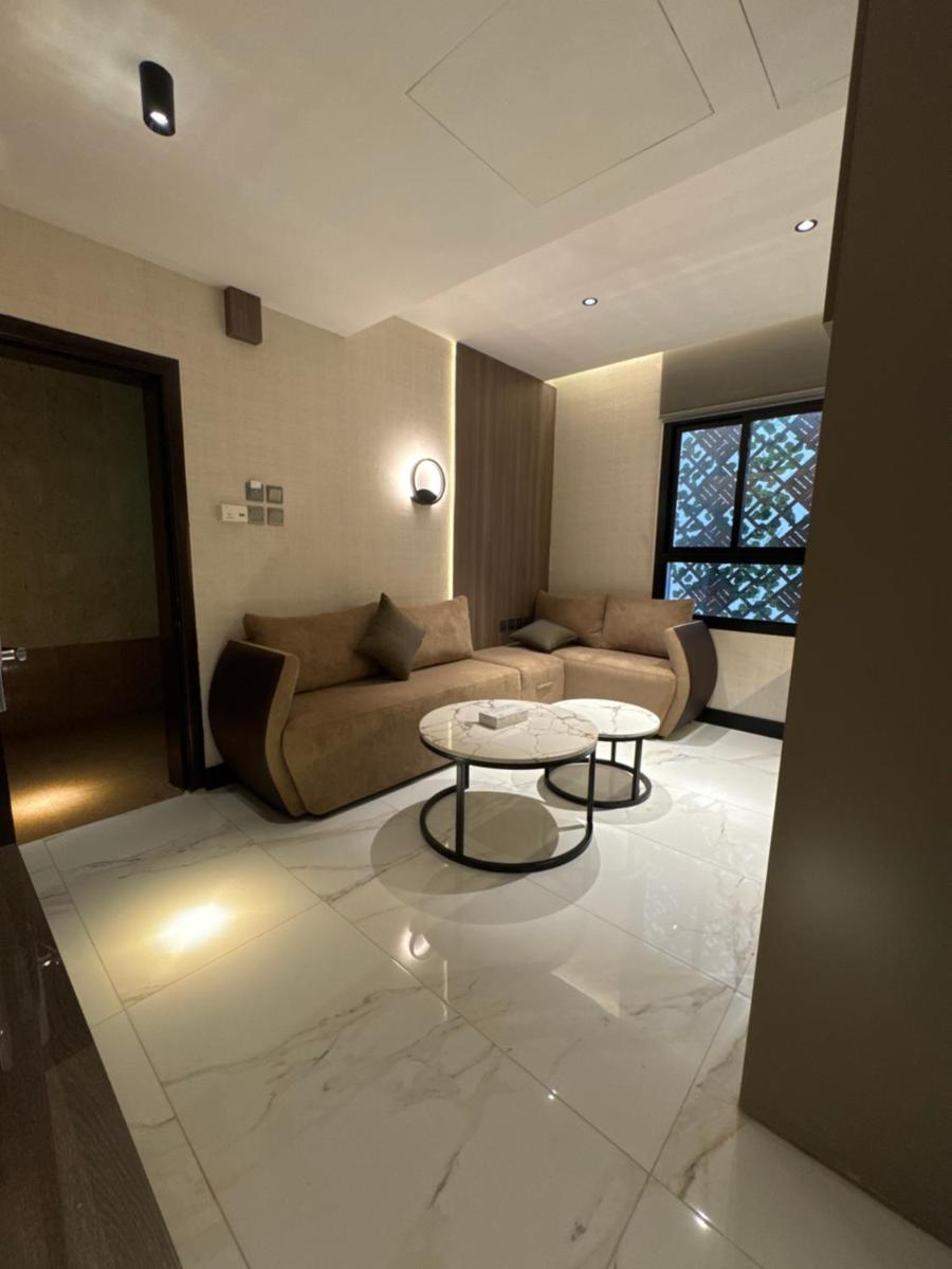 Sixty Three Hotel Suites - Housity
