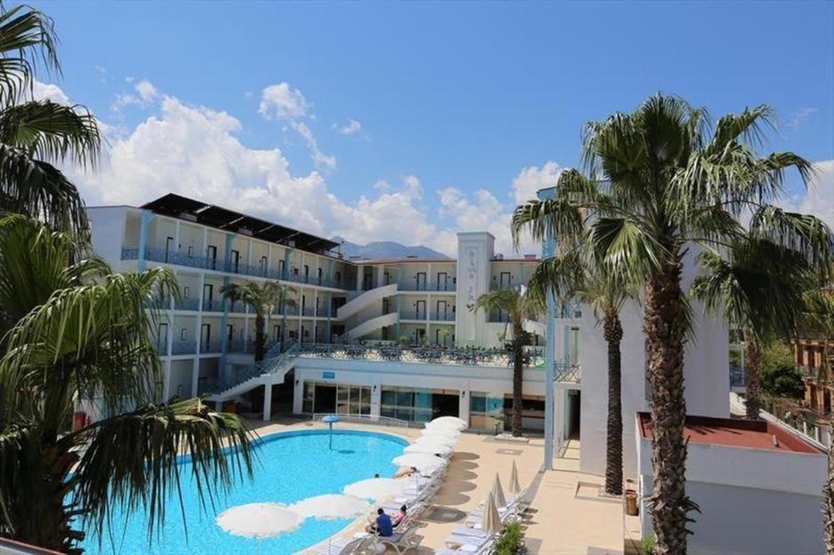 Anita Dream Hotel - Housity