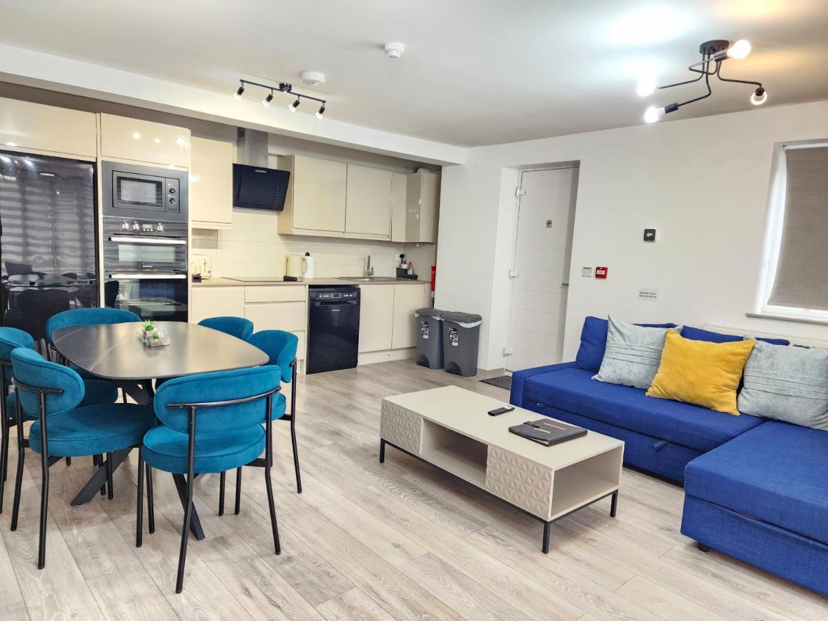 Horizon House, Stunning 2-Bedroom Flat 1, Parking, Netflix, Oxford - Housity
