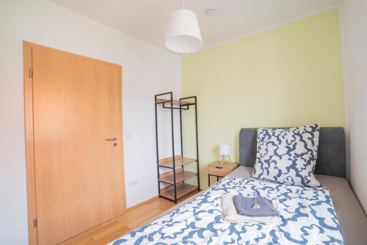 Köstlbach Apart I Ferienwohnung bis 3 & 6 Personen I Nürnberg I Neumarkt I Messe I Natur I Küche I Parken I Waschmaschine I Garten - Housity