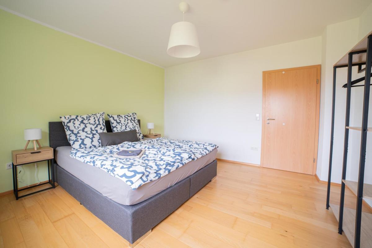 Köstlbach Apart I Ferienwohnung bis 3 & 6 Personen I Nürnberg I Neumarkt I Messe I Natur I Küche I Parken I Waschmaschine I Garten - Housity