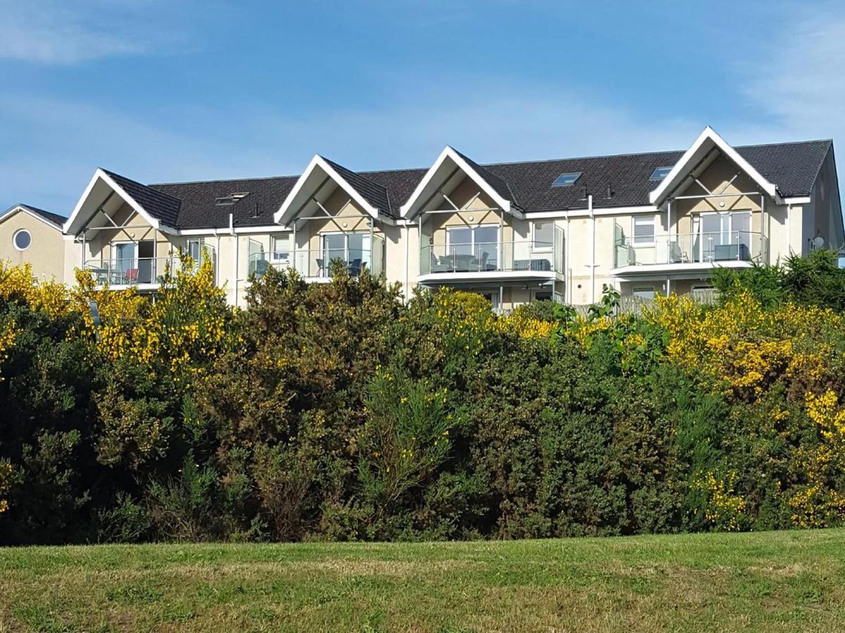 Fairway Apartment - Housity
