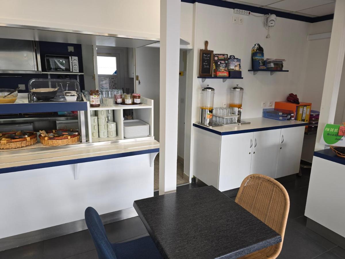 Brit Hotel Essentiel Poitiers Gare du Futuroscope - Housity