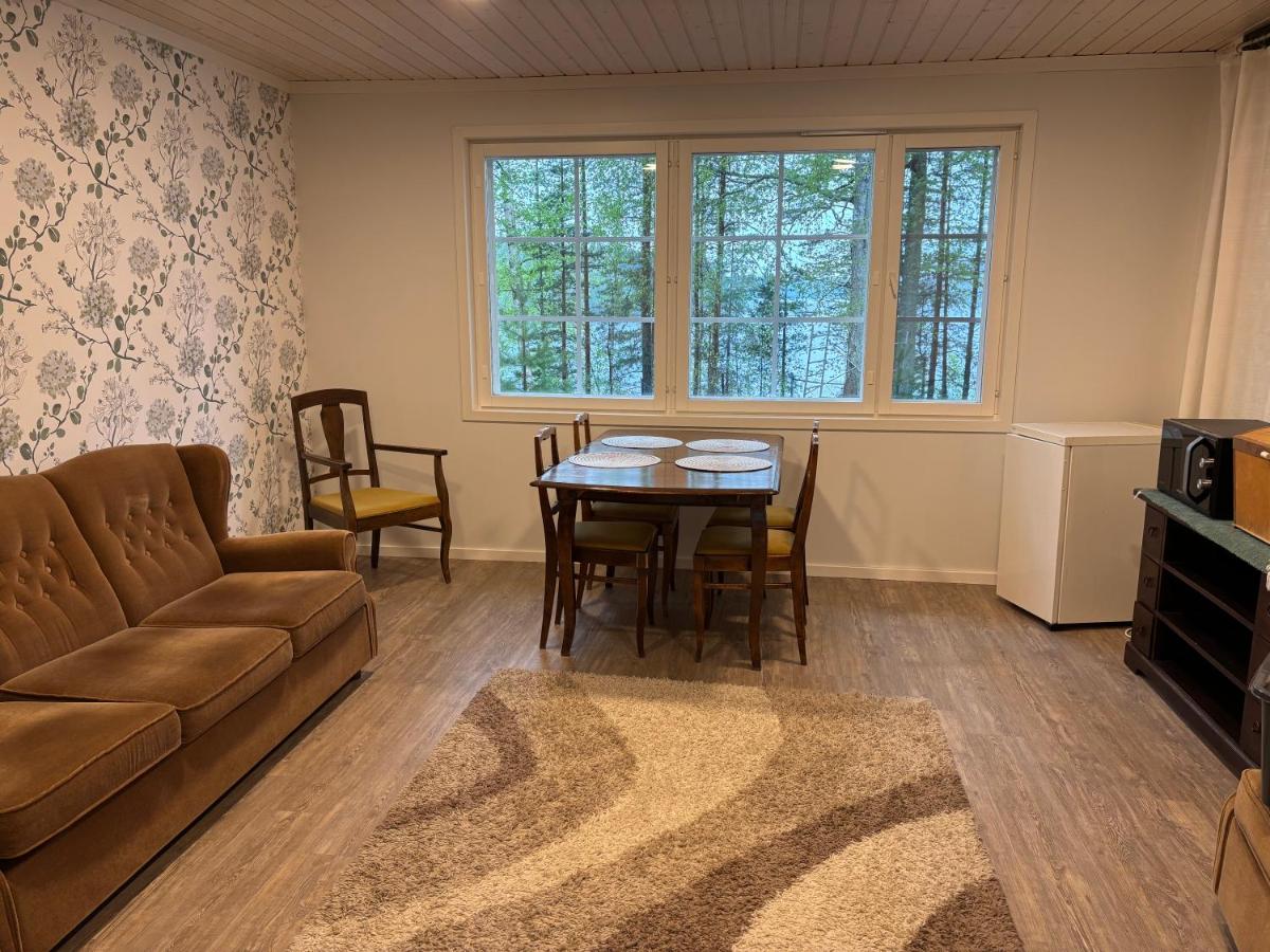 Wallinkoski accommodation - Rooms and Tentsile tent options next to River Vuoksi - Housity