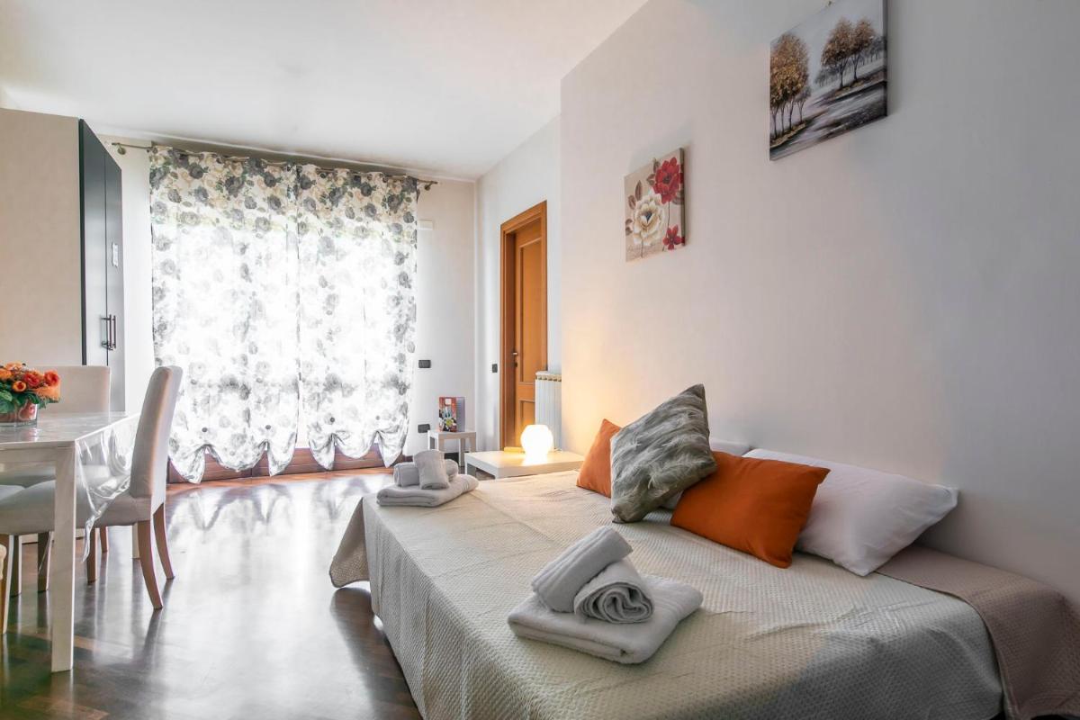 Alloggio turistico Leonardo Home- Fiumicino Airport, 2m in treno- Rome, 20m in treno- Fiera, 2m in treno - Housity