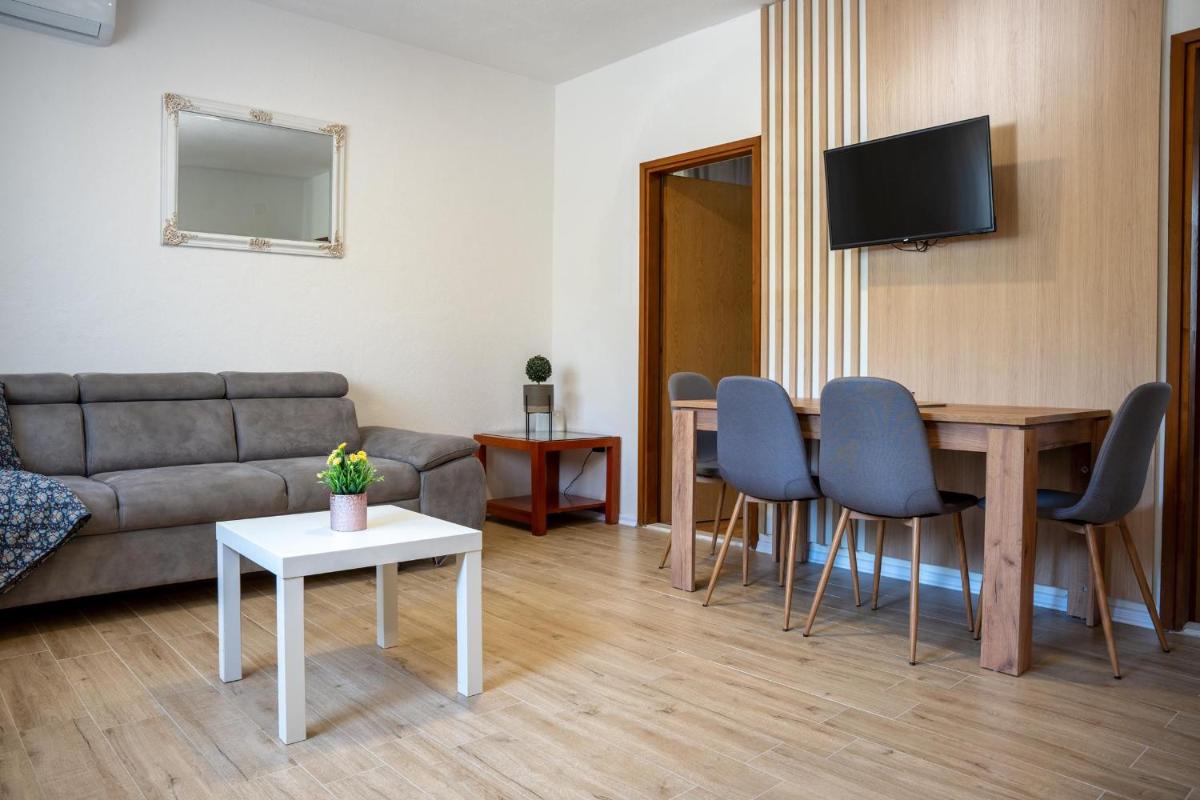 Casa Nina - Housity