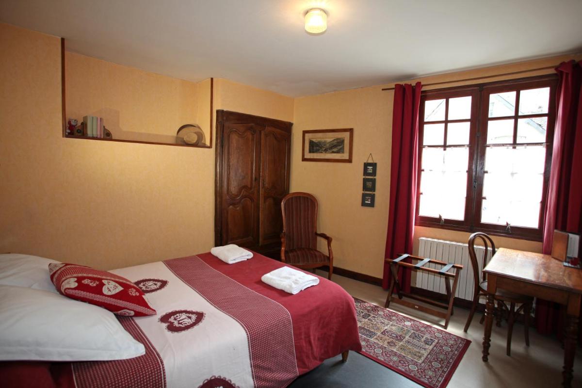 Hôtel Les Templiers - Housity