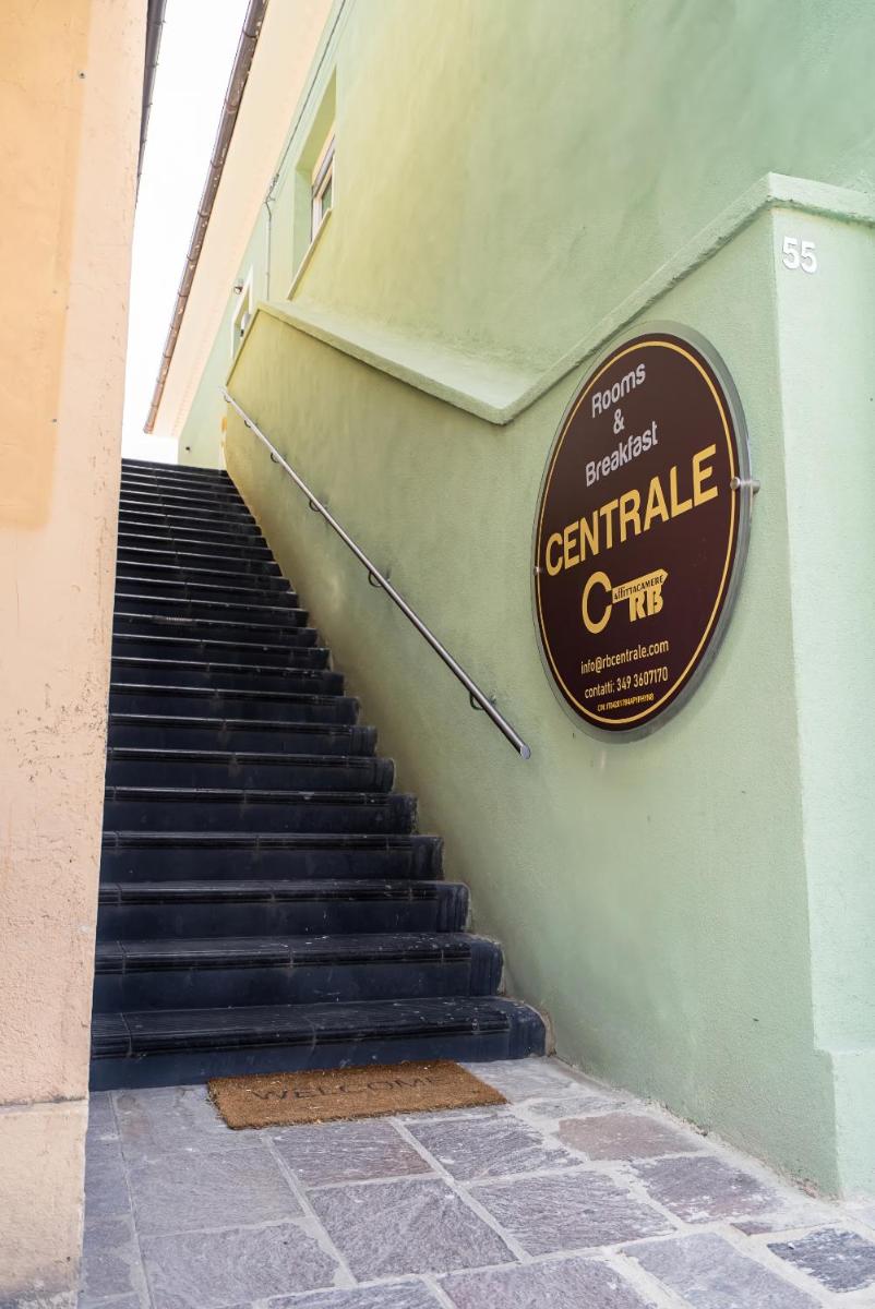 Rooms & Breakfast Centrale - Housity