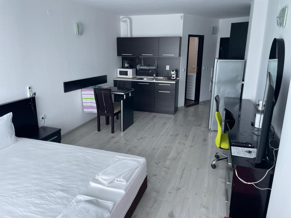 Day Dream - Housity