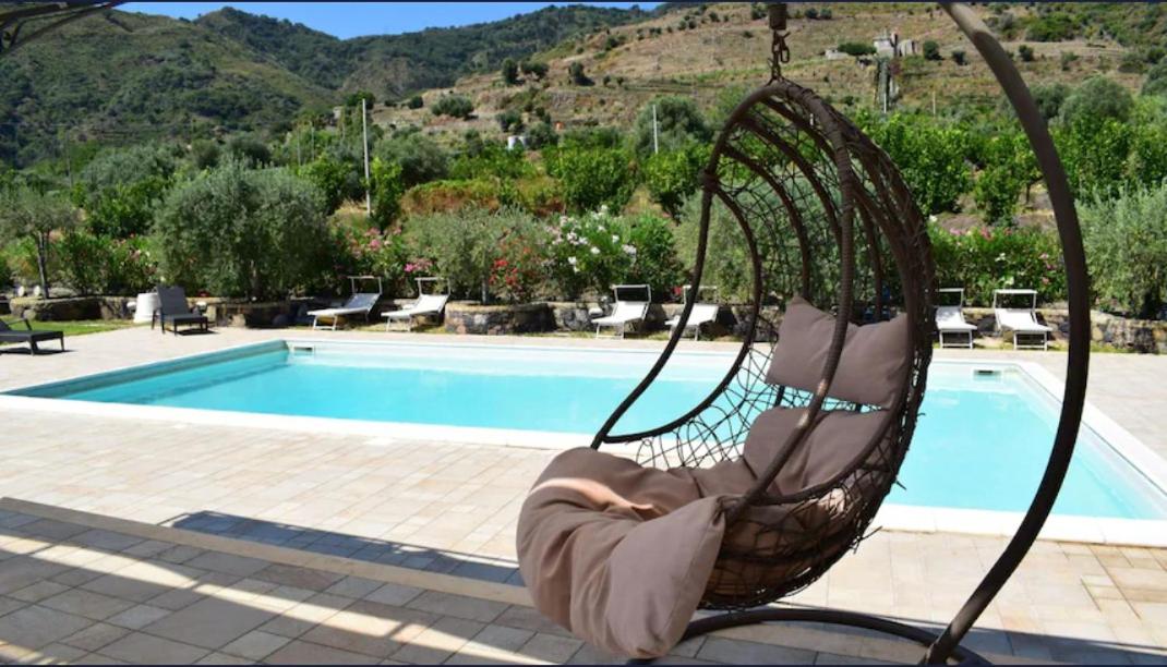 Taormina Villa Ibiscus Alcantara - Housity