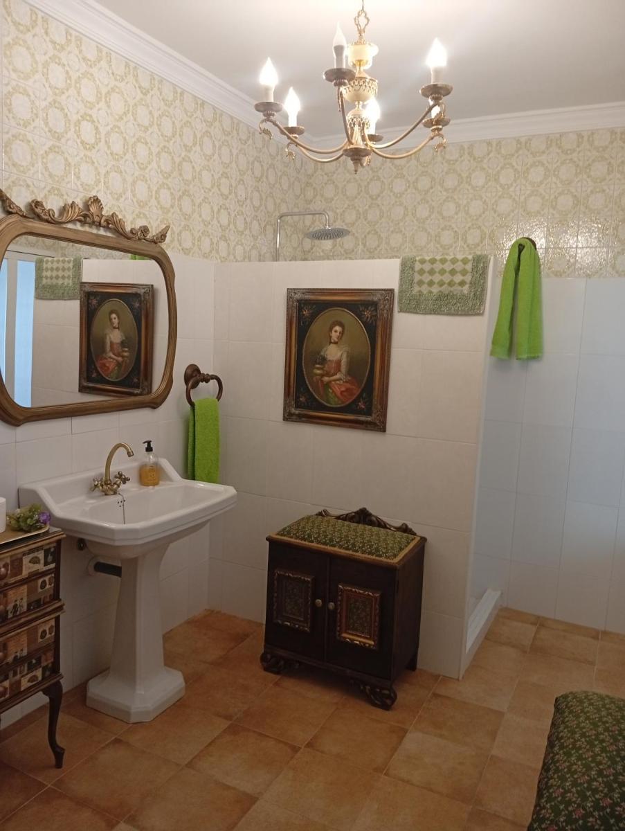 Casa Rural en San Carlos del Valle- Doña Gumersinda - Housity