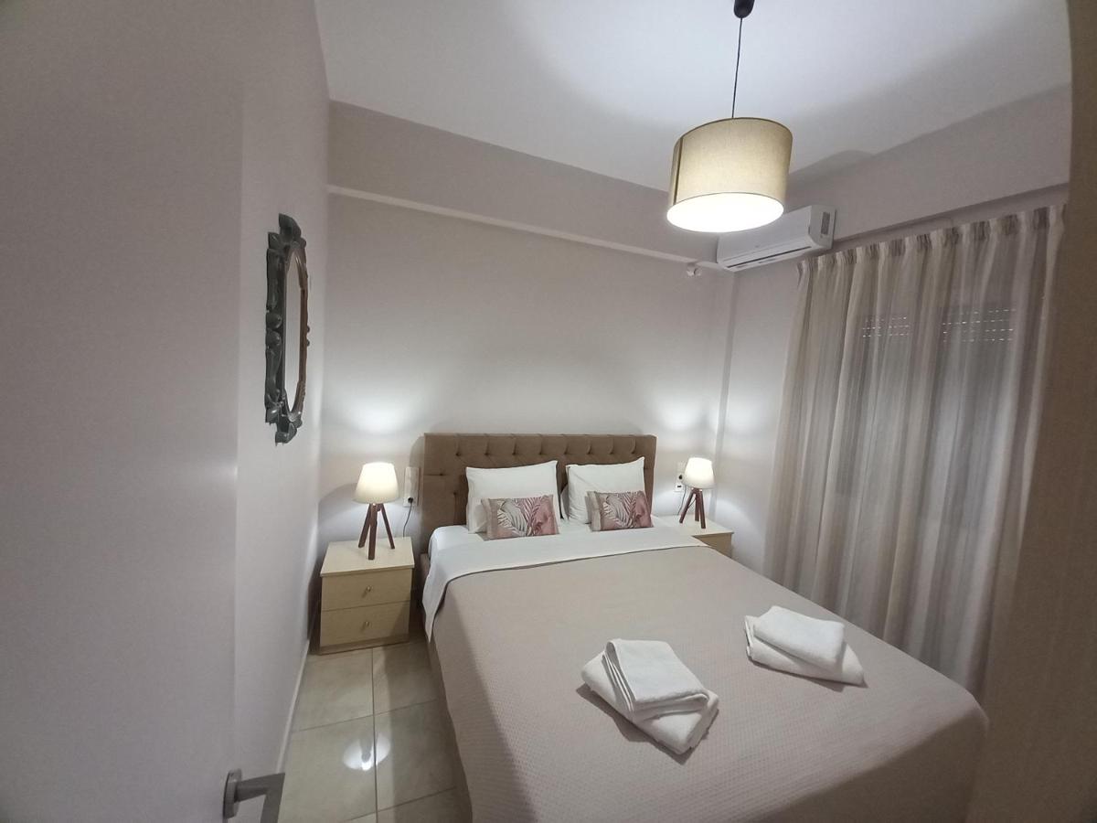 Elena House - Housity