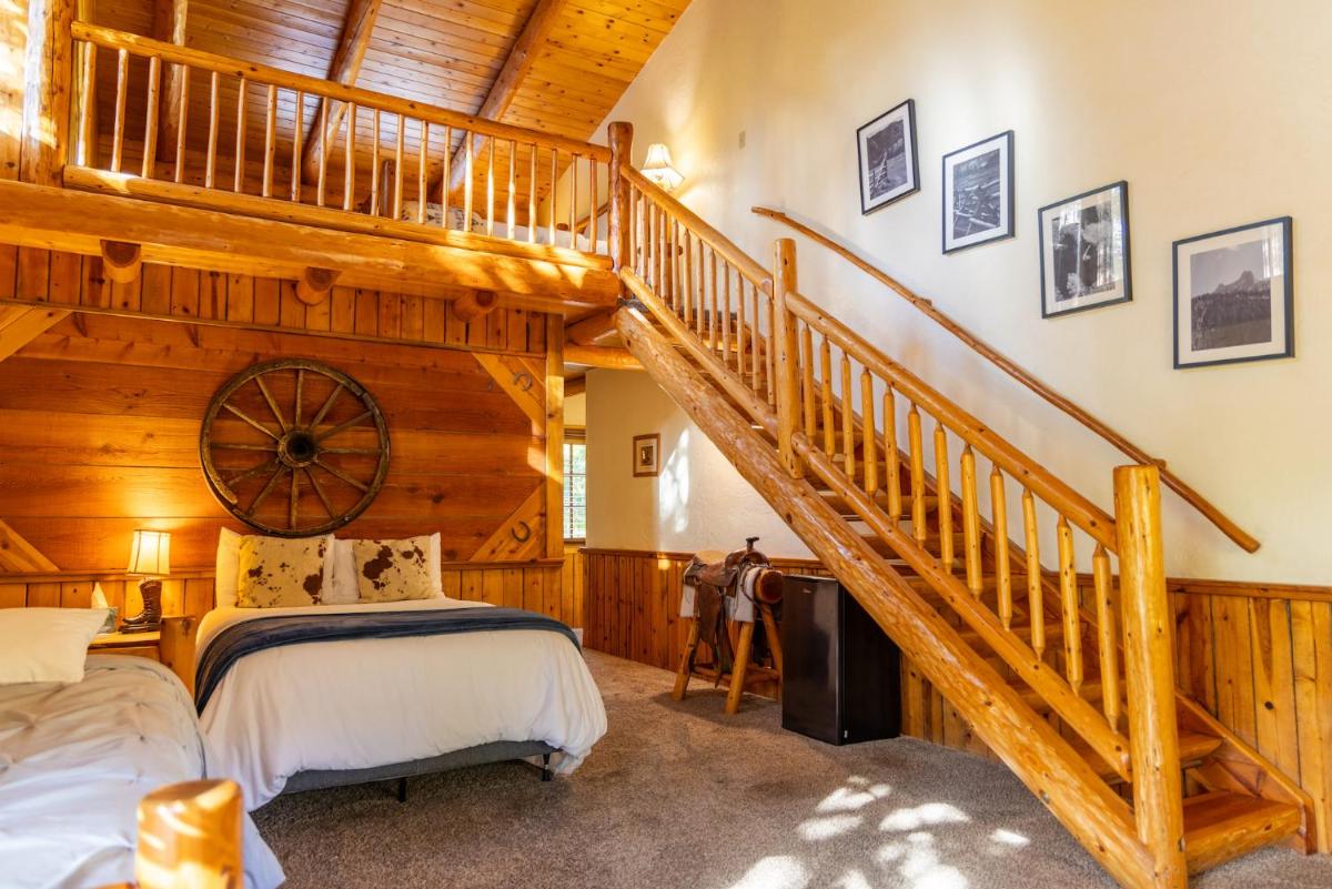 The Lindsay Lodge - Housity