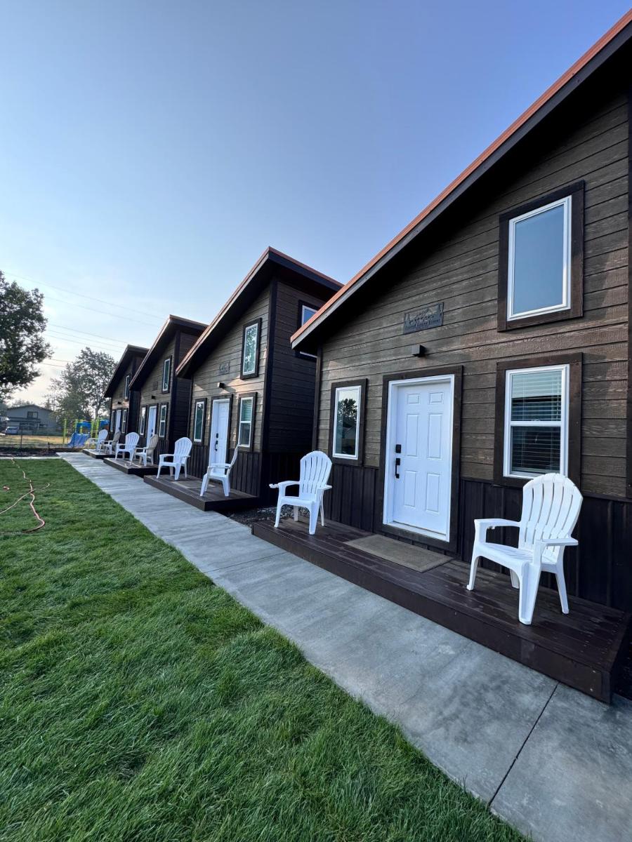 Glacier Alpine Lodges - Housity