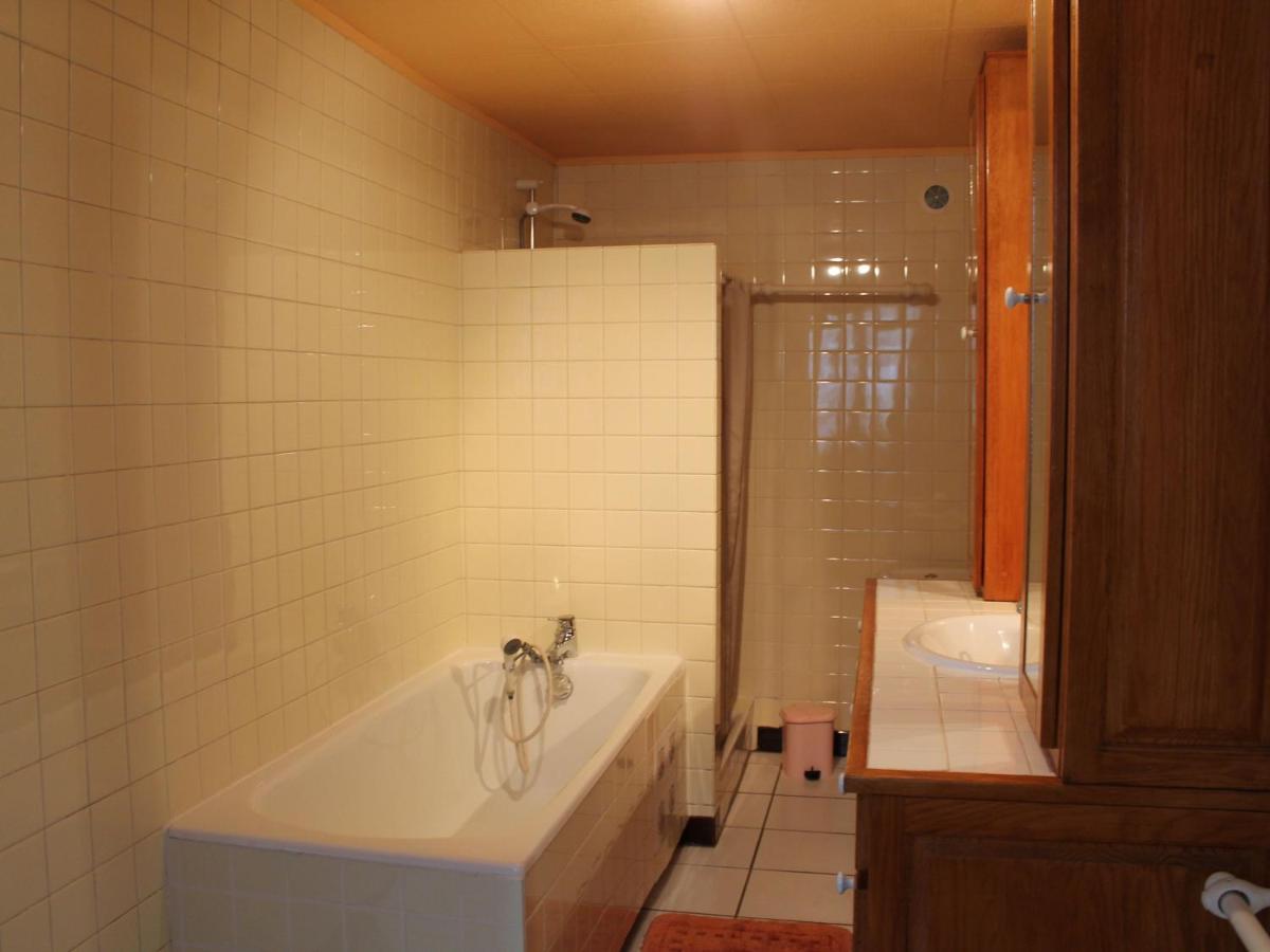 Beau Gîte Rénové avec Grand Parc, Activités, Près de Dreux, Nogent et Chartres - FR-1-581-57 - Housity