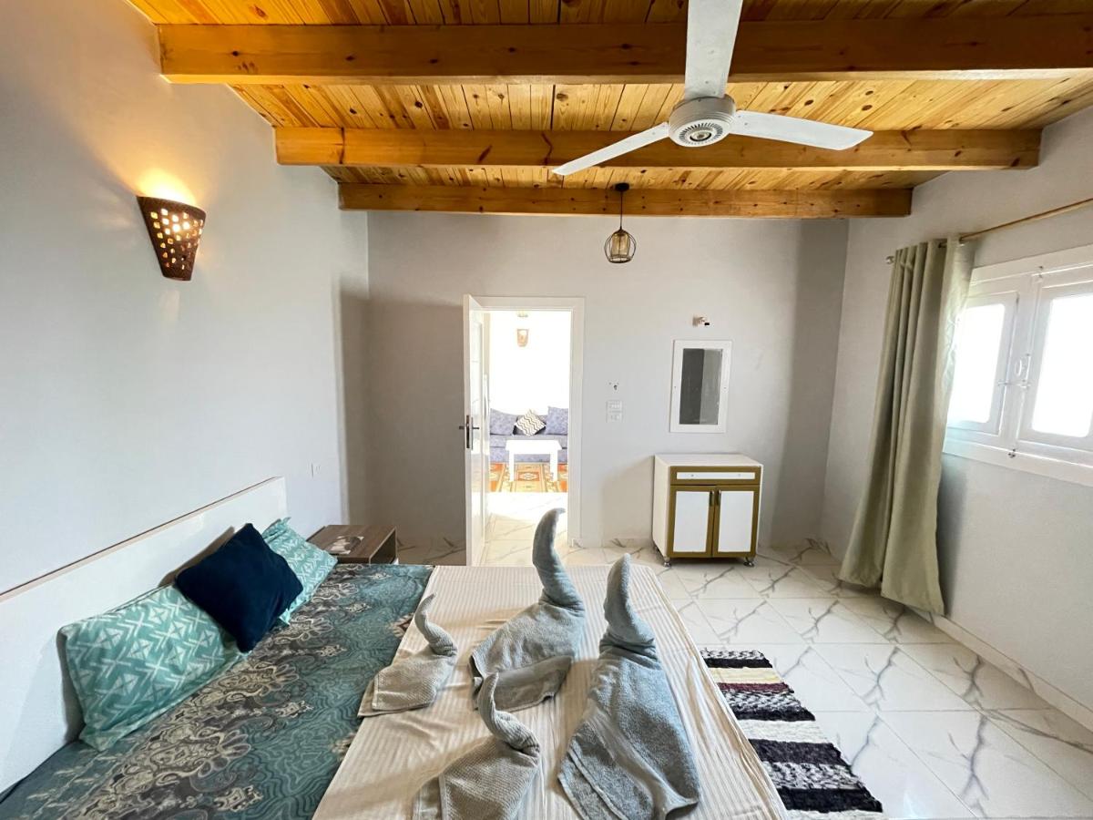 Nefertarie Guest House - Hizvo