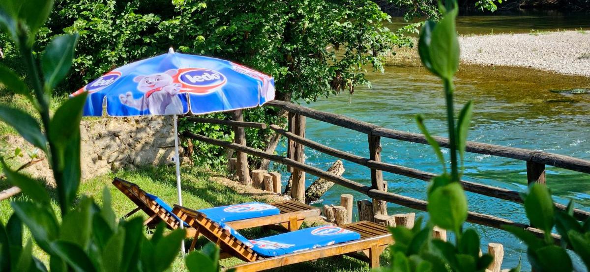 Kuća za odmor Ćeif - Housity