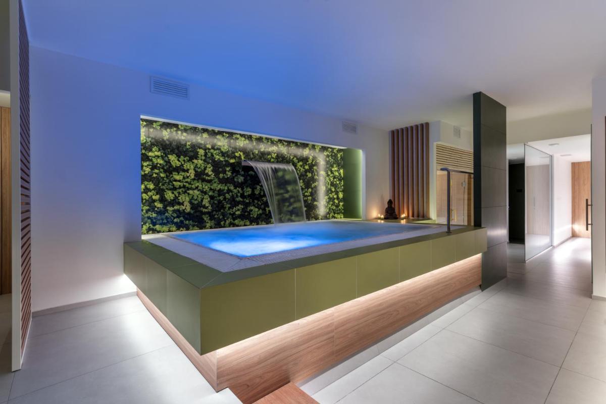 Ideal Residence & SPA - Housity