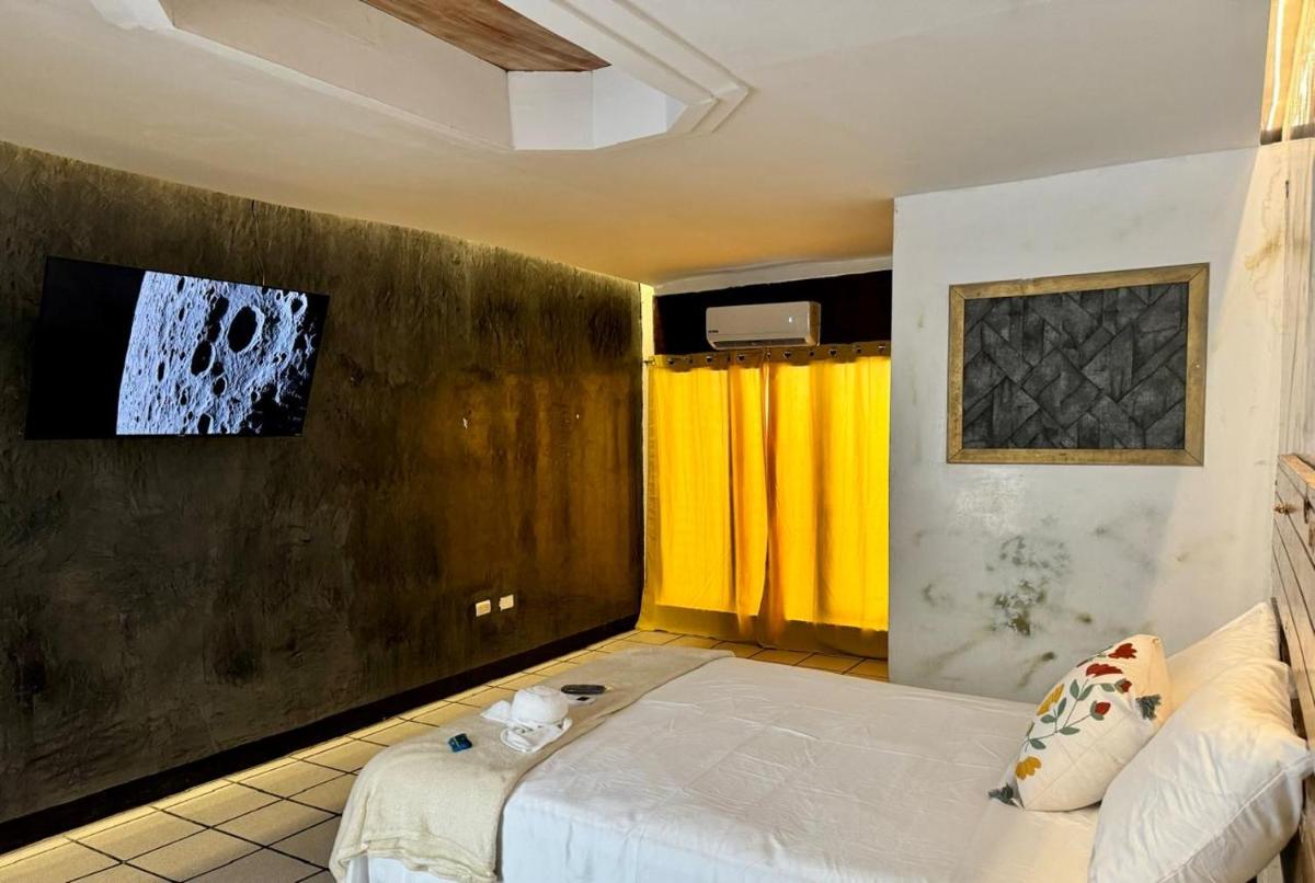 Lunah - Housity