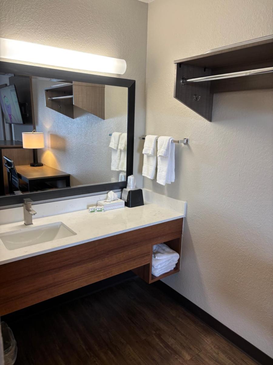 @ Michigan Inn & Lodge - Housity