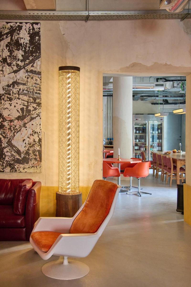 Uma área de estar em Moagem Industrial Lodge