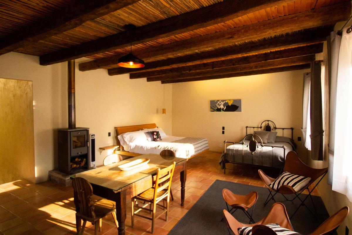 Hotel La Tarjea - Housity