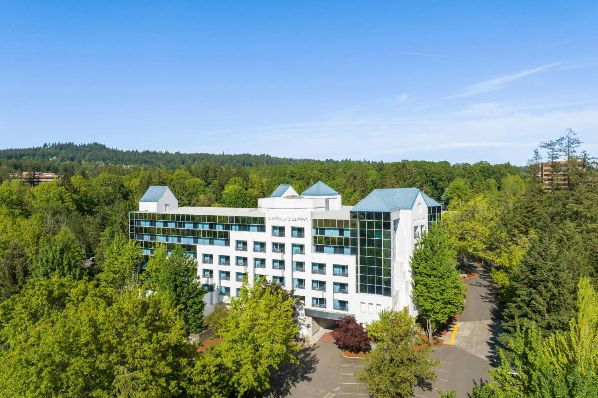 AC Hotel by Marriott Portland Lake Oswego - Housity