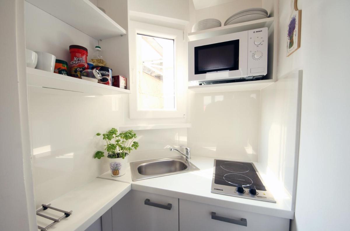 Studio Dolac Centar - Housity