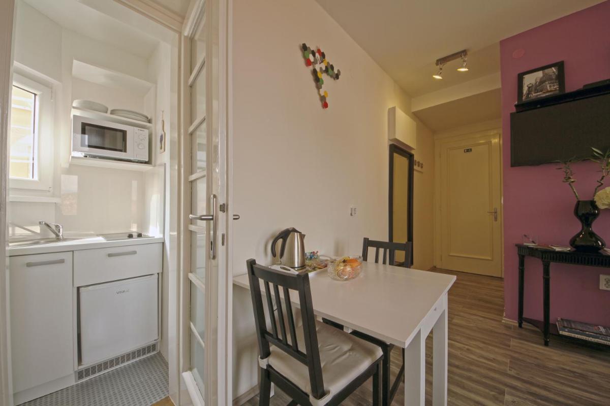 Studio Dolac Centar - Housity