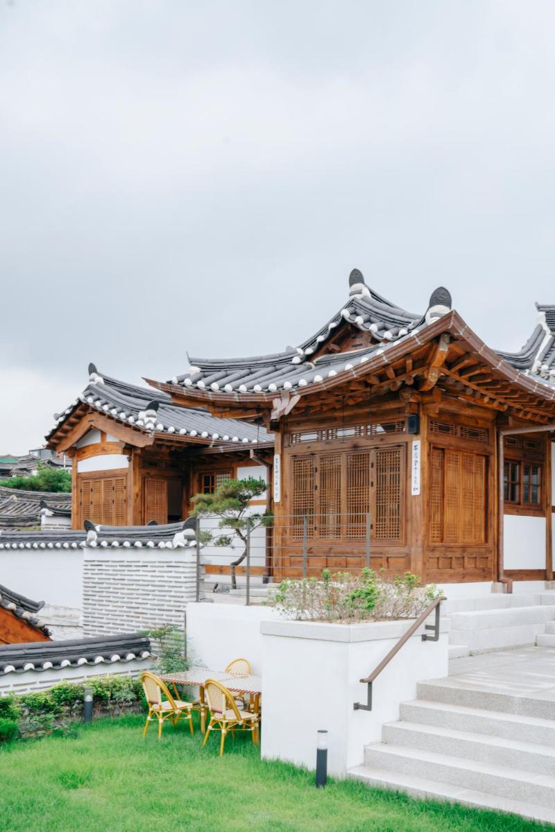 Bukchon Binkwan by Rakkojae - Housity