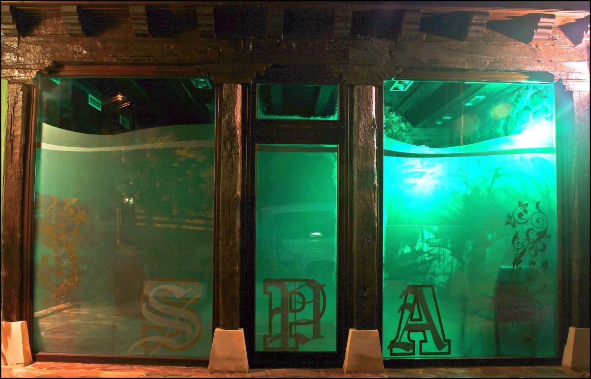 Un baño de Hotel Spa Casona La Hondonada