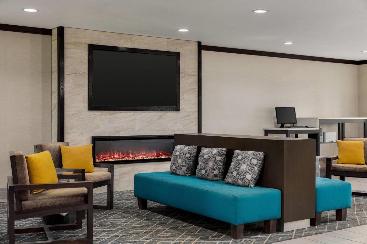 La Quinta Inn & Suites by Wyndham Peru Starved Rock St Park - Housity
