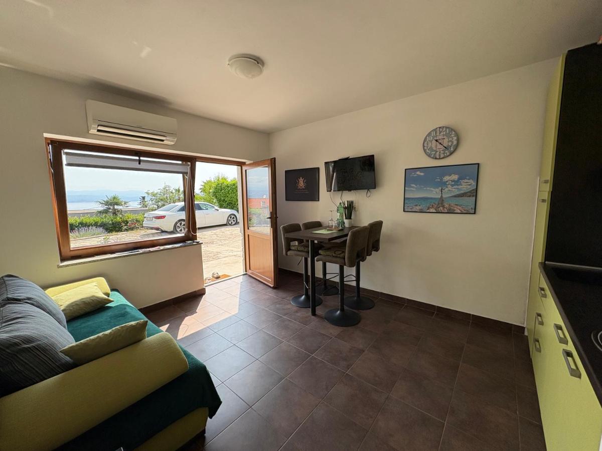 Perla Apartments Opatija - apartments with sea view - Housity