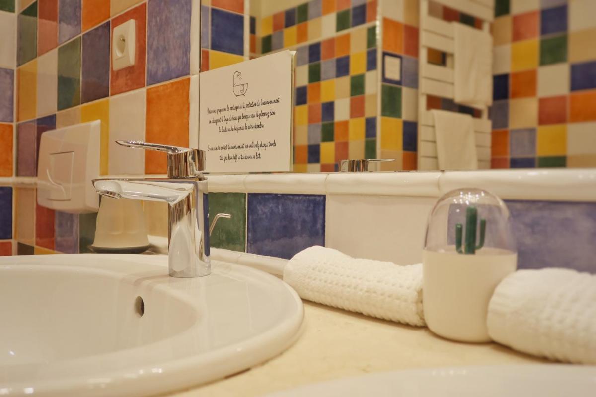 Salle de bains dans l'établissement Hotel Spa Azteca Barcelonnette