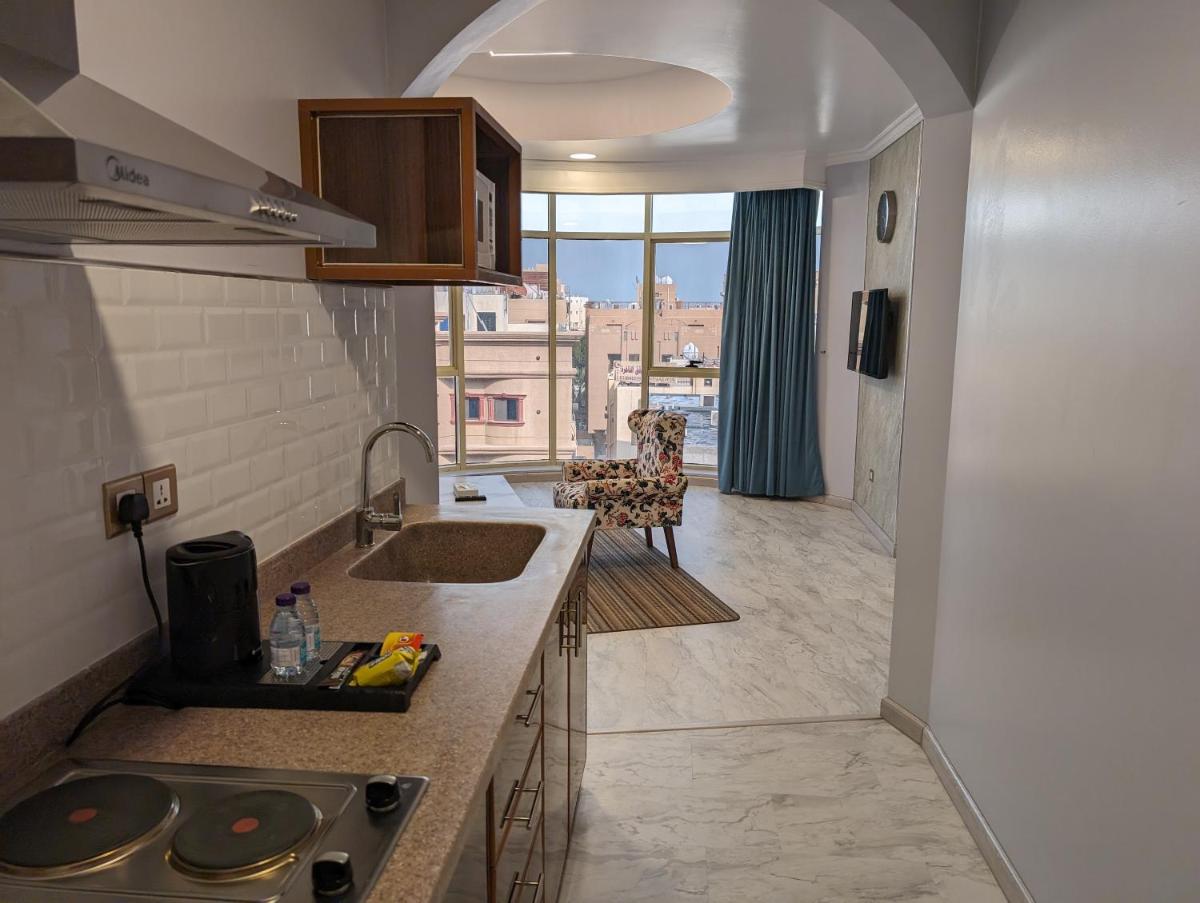 Traveller Inn Serviced Apartments - Economy - Hizvo