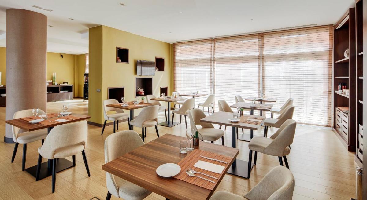 Sercotel Sant Boi - Housity