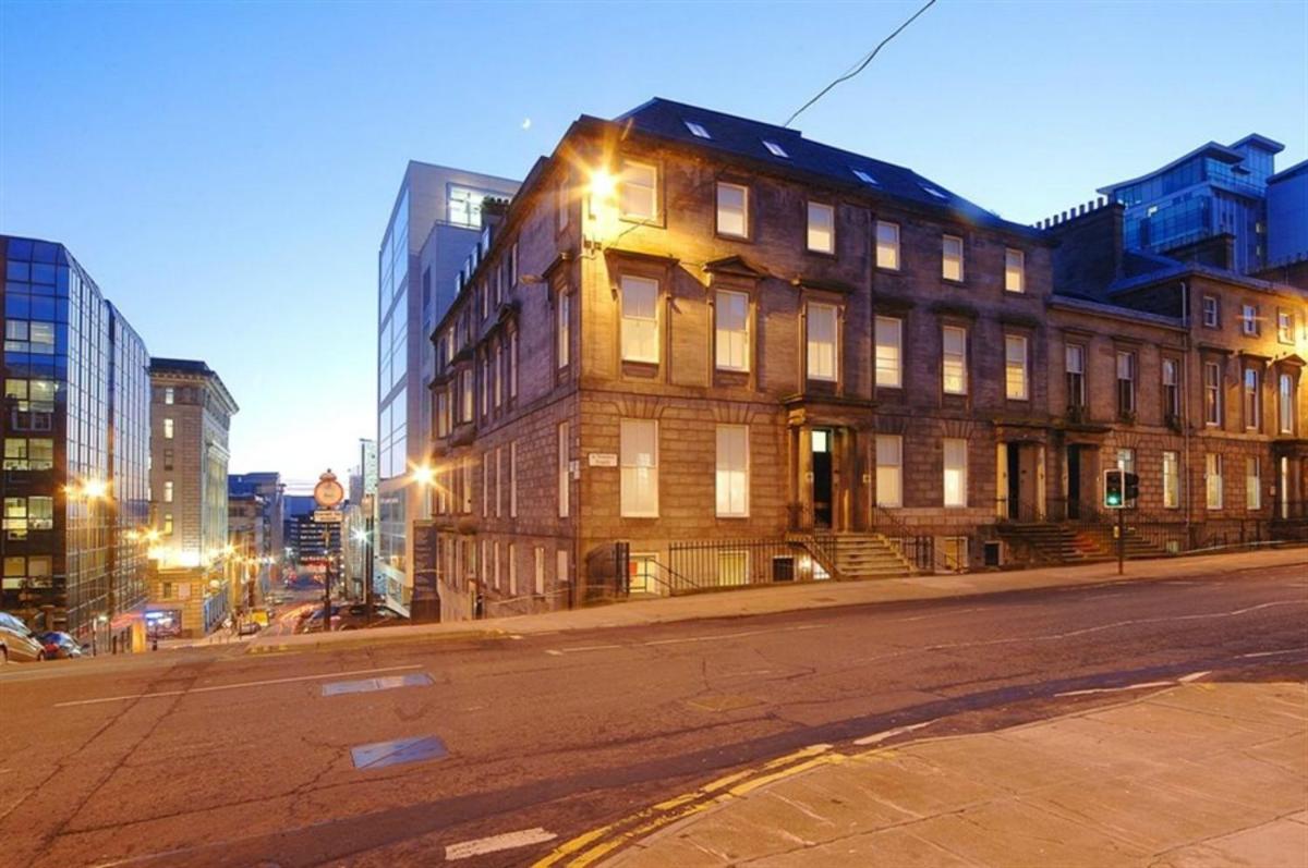 Dreamhouse Apartments Glasgow St Vincent Street - Housity