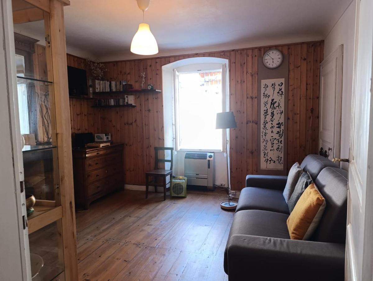 Ground floor apartment with garden - Housity