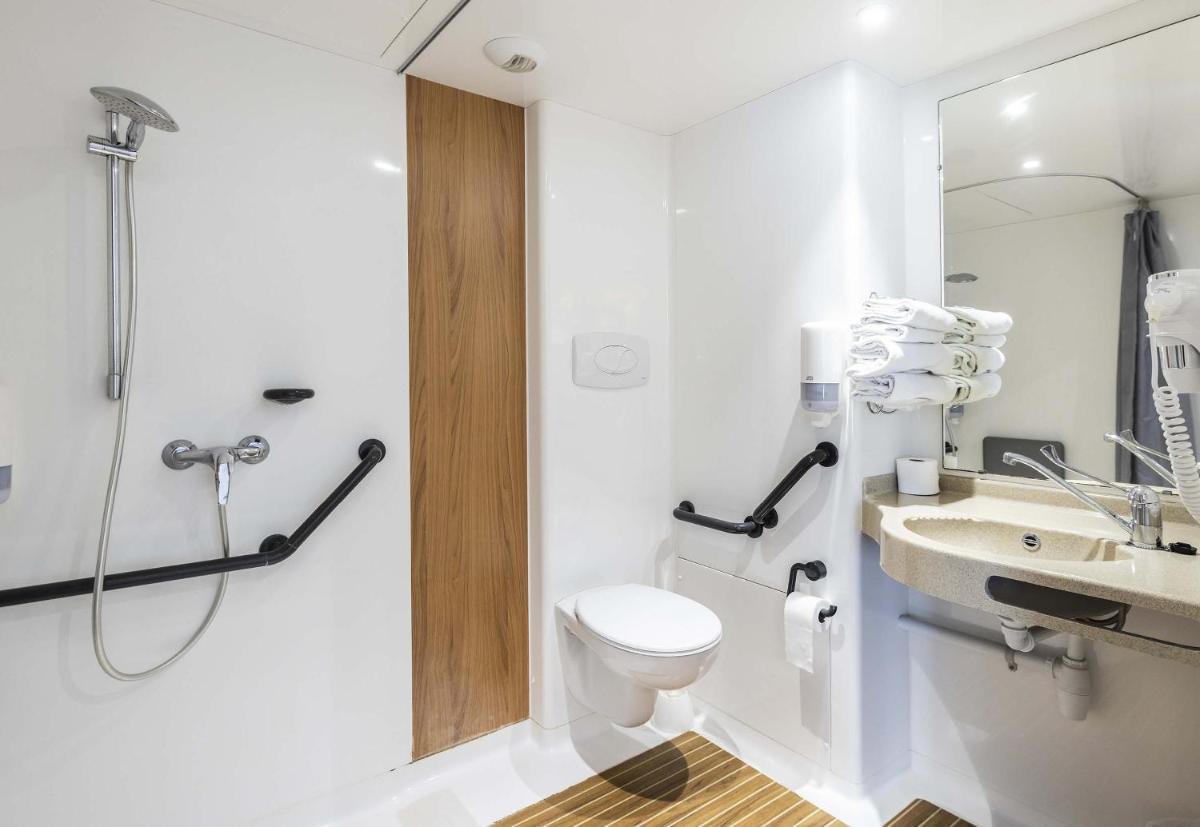 B&B HOTEL Perpignan Saleilles - Housity